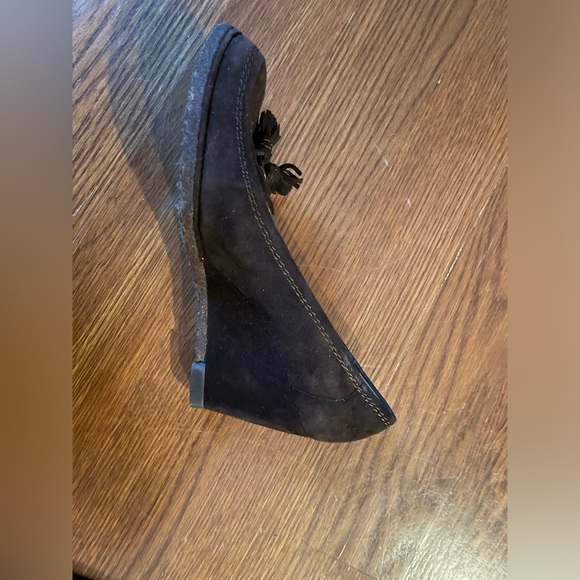 VINTAGE STUART WEITZMAN Lovely Brown Suede Tassel Square Toe Wedge Loafers 8.5M. - Picture 7 of 11